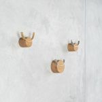 Wall hook DEER | oak wood, brass - Image 3
