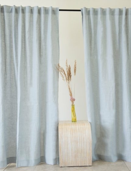 Linen curtain with multifunctional heading tape