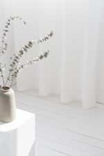 Snow White linen curtain with grommets - Image 4