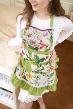 Ladies Apron with Ruffles, 100% Cotton, Printed | Pirode June - Image 3