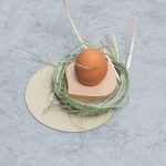 Wooden egg cup PEA - Image 2