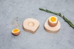 Wooden egg cup PEA - Image 4